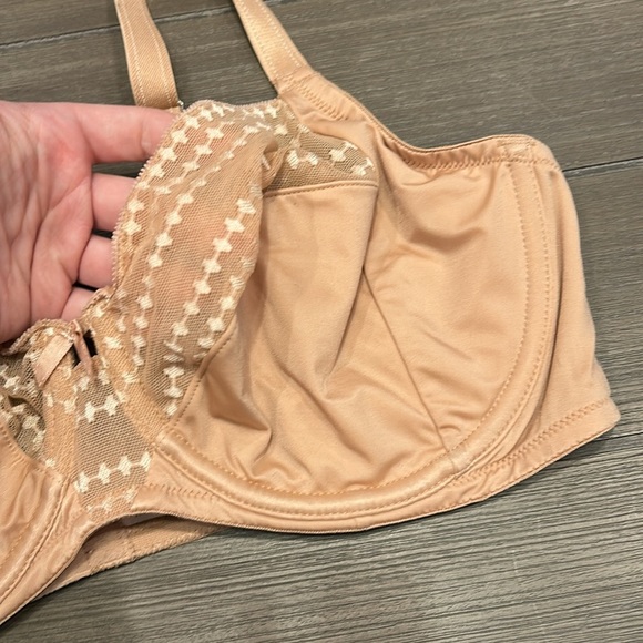 Wacoal Respect Fuller Figure Bra - Picture 5 of 9